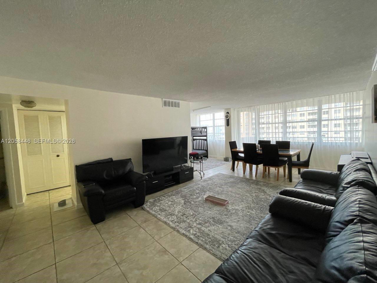 250 174th Street 1607 Property Photo 8
