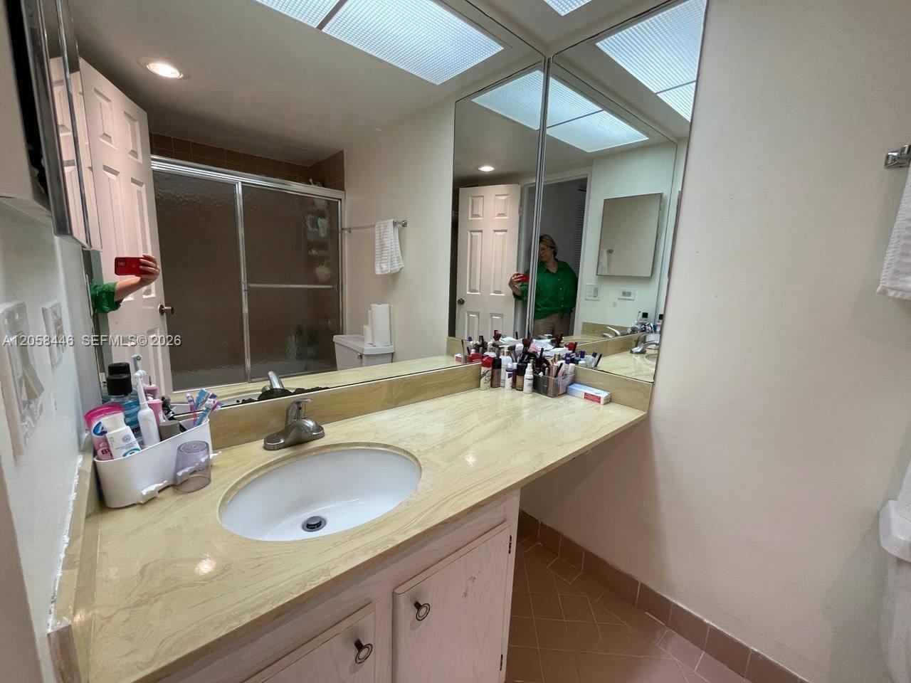 250 174th Street 1607 Property Photo 15