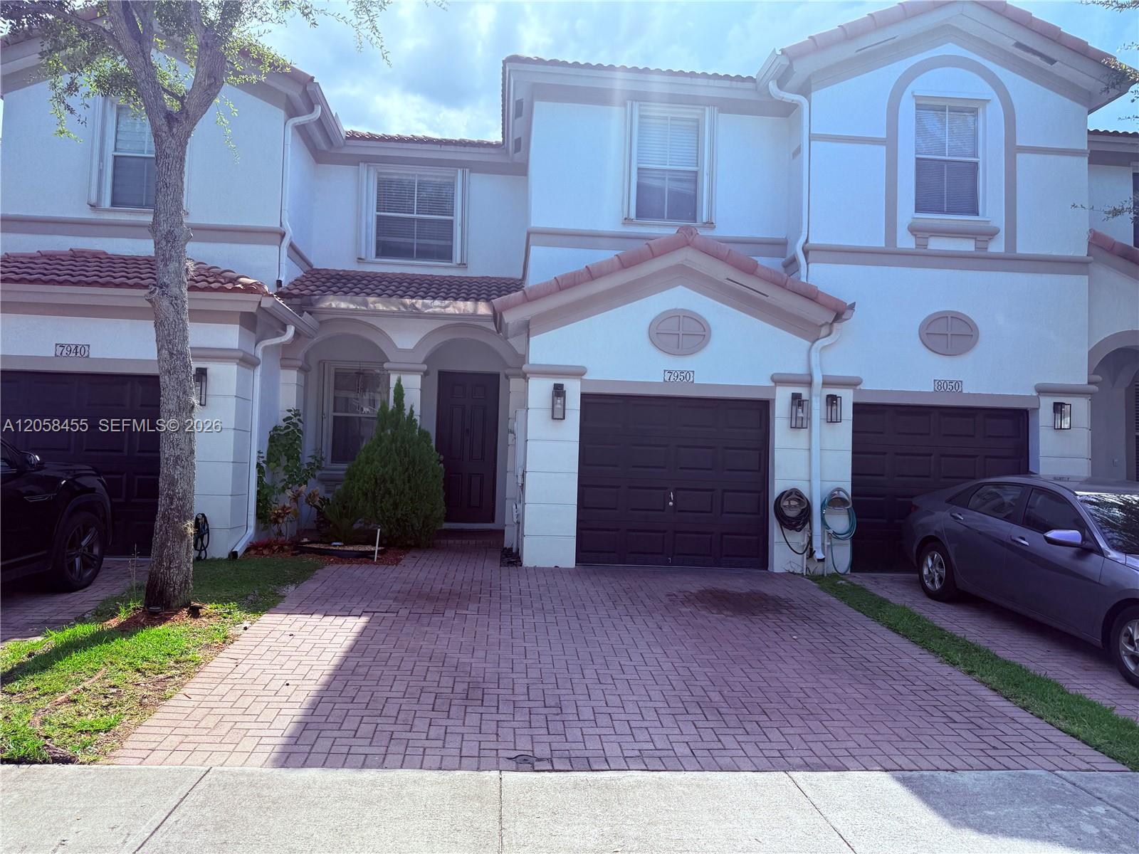 7950 Nw 108th Place Property Photo 1