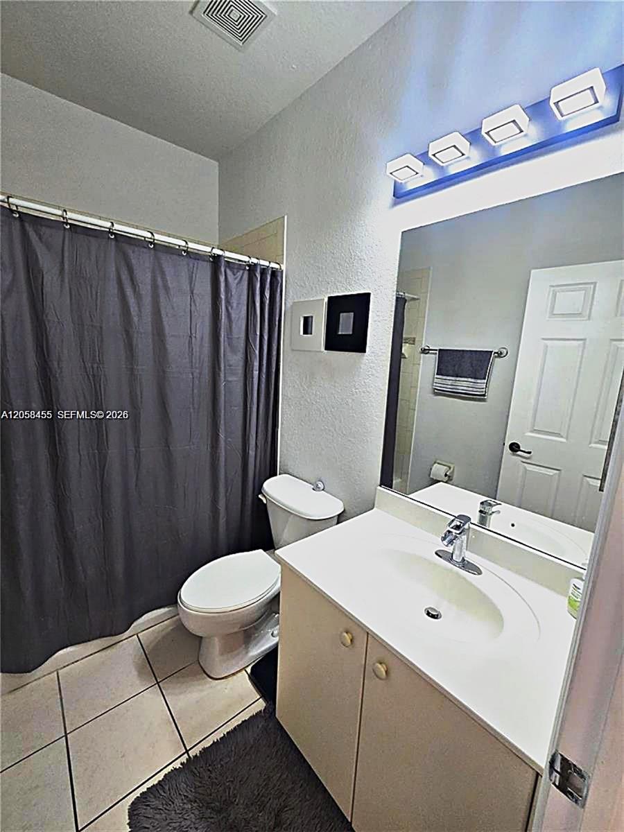 7950 Nw 108th Place Property Photo 13