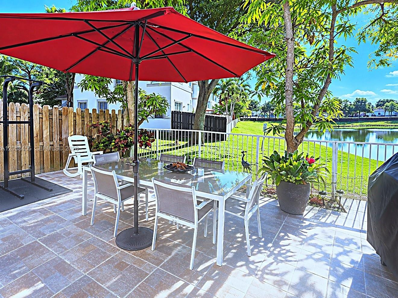 7950 Nw 108th Place Property Photo 17