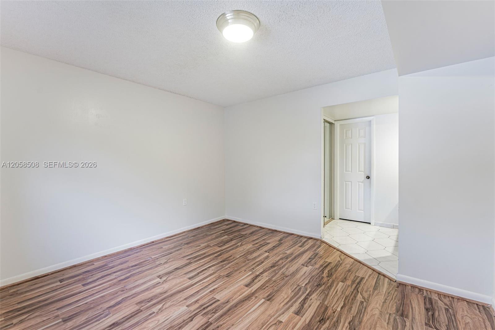 1719 Whitehall Drive 304 Property Photo 24