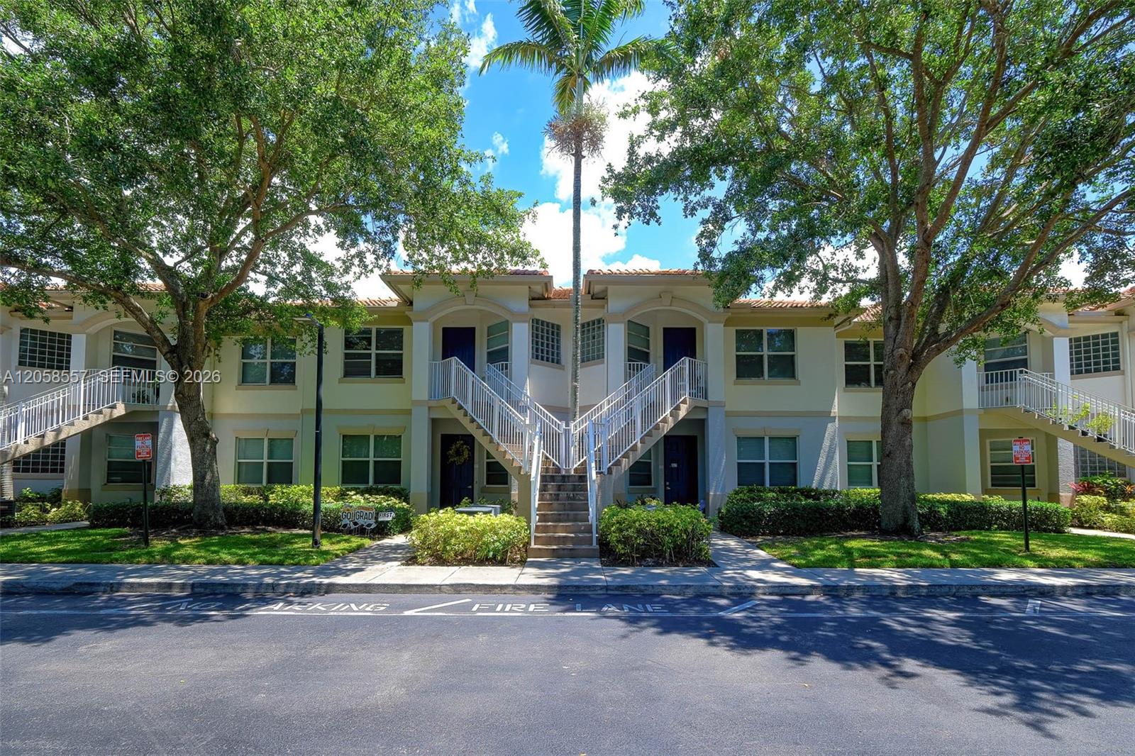A12058557 Property Photo 3