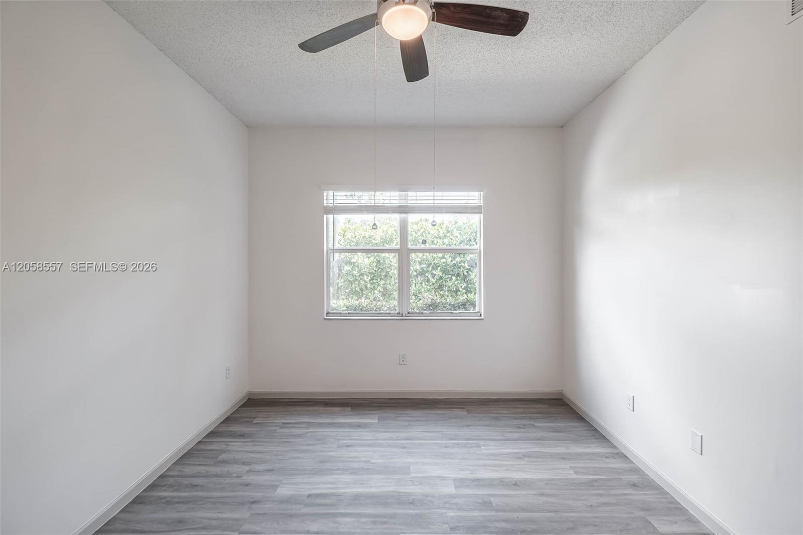 A12058557 Property Photo 7