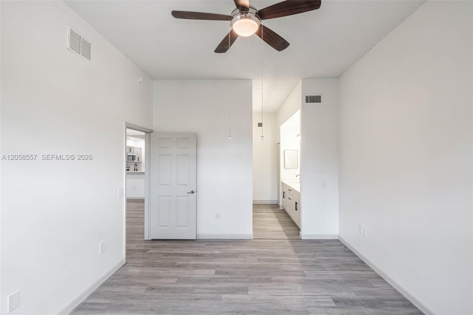 A12058557 Property Photo 8