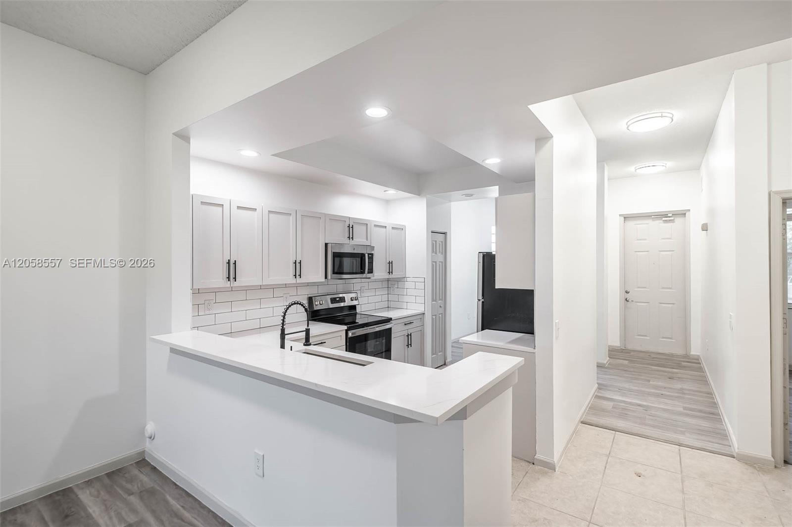 A12058557 Property Photo 9