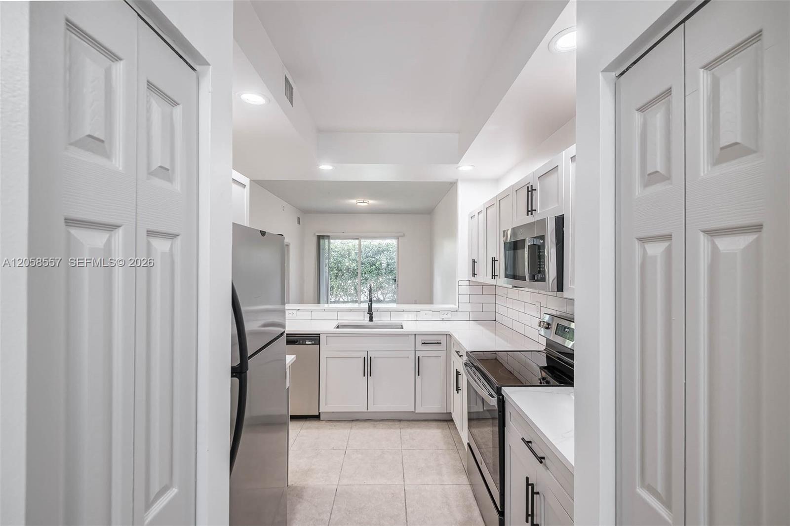 A12058557 Property Photo 13