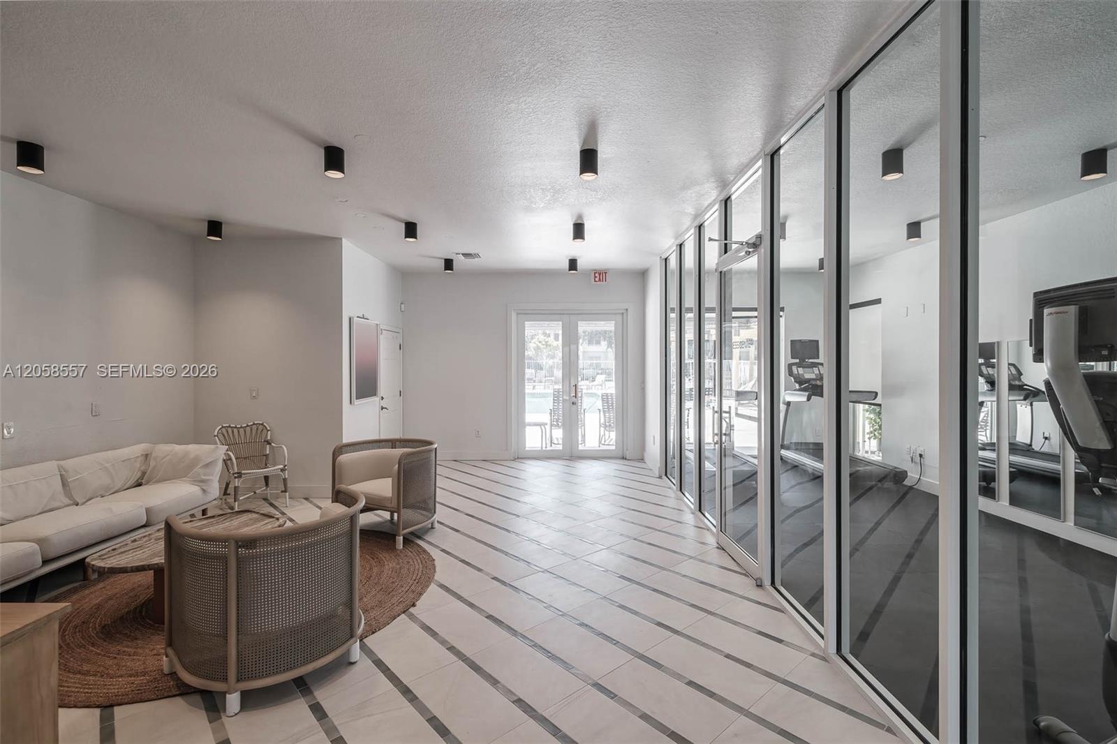 A12058557 Property Photo 16