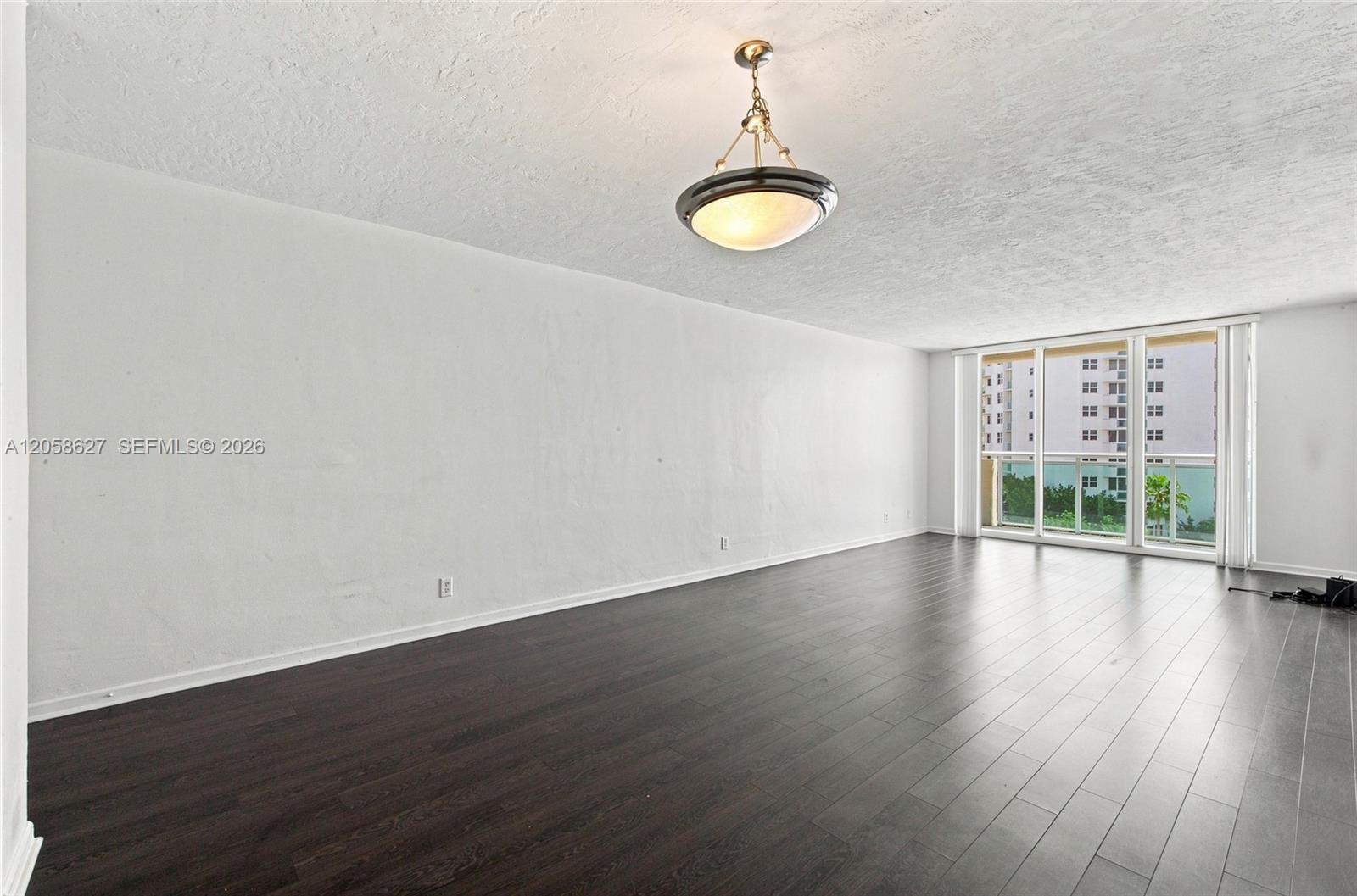 3000 S Ocean Drive 518 Property Photo 5