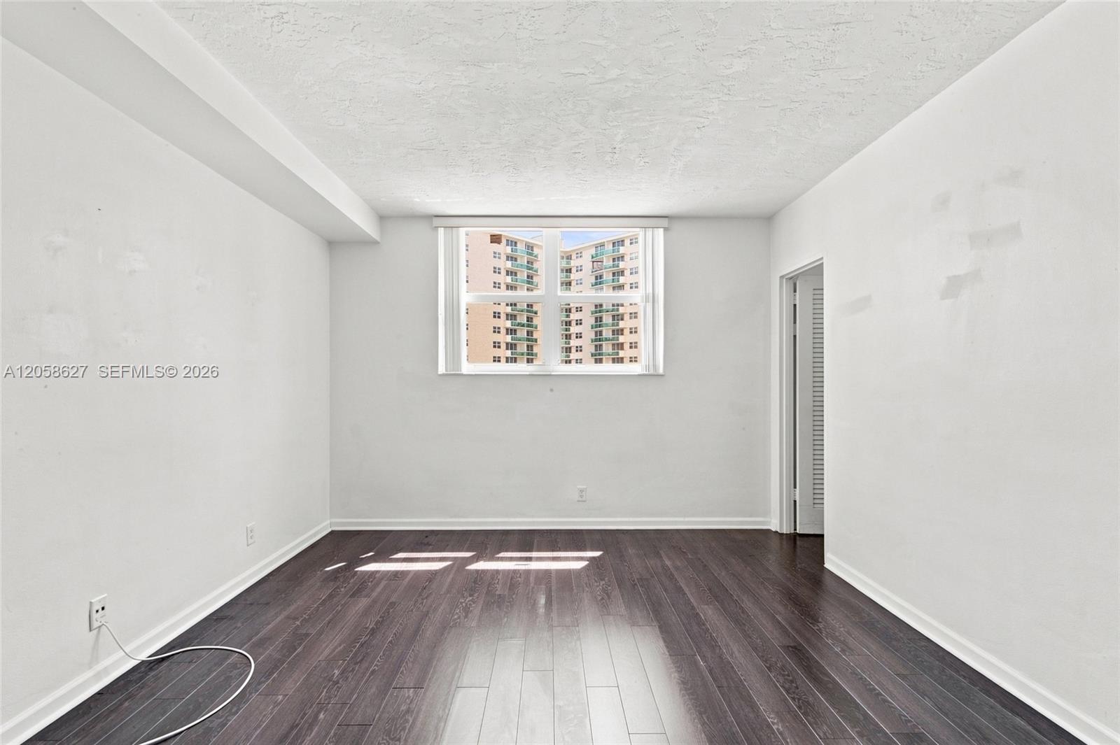 3000 S Ocean Drive 518 Property Photo 15