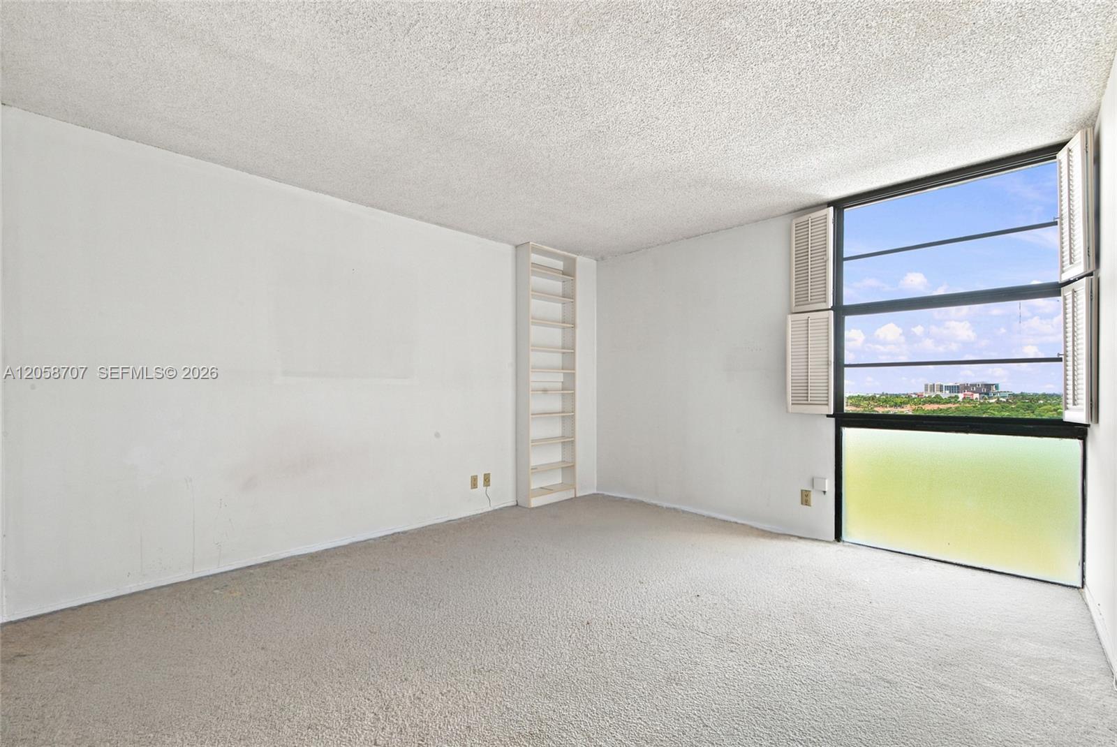 3401 N Country Club Drive 804 Property Photo 10