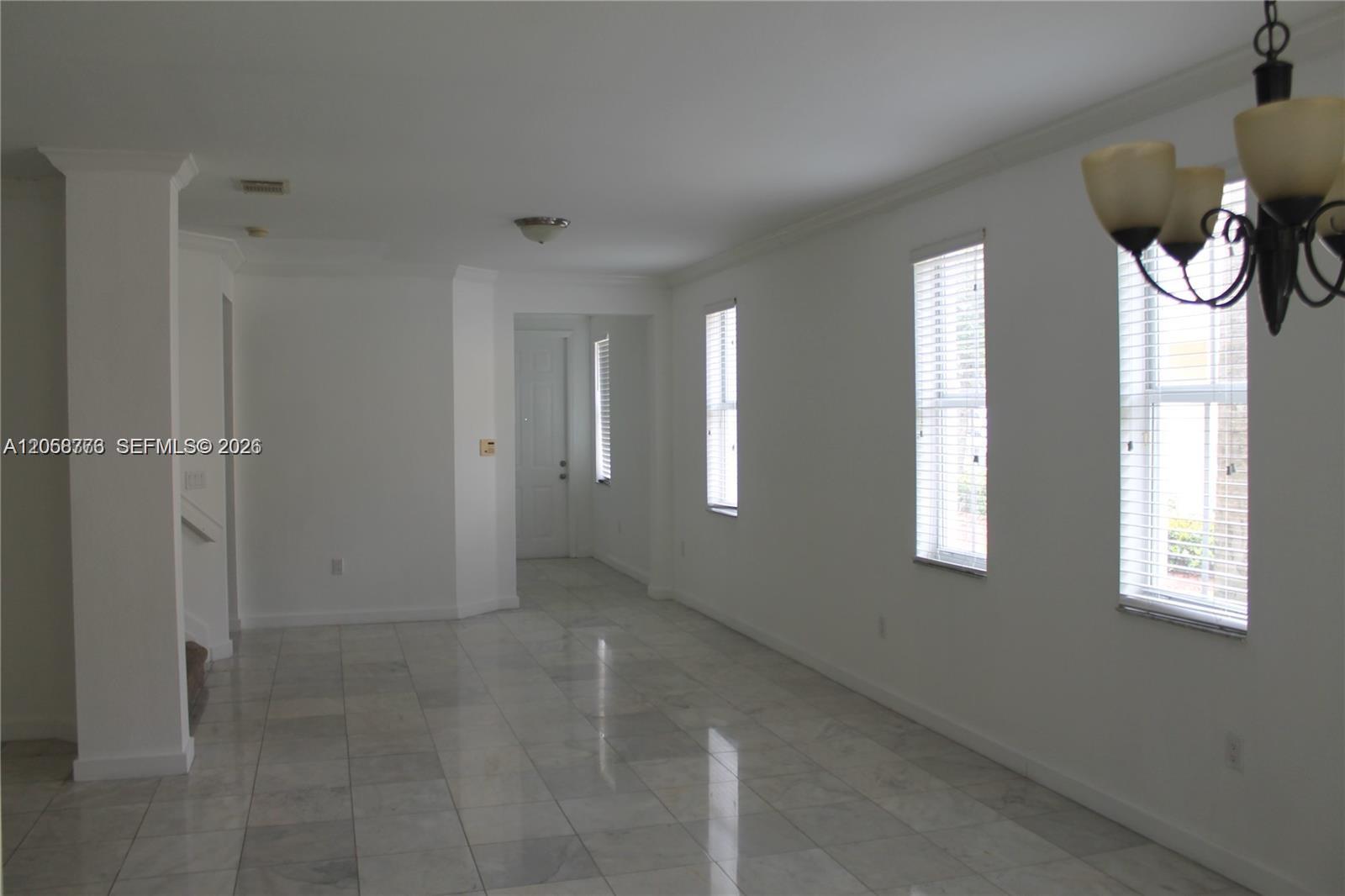 10770 Nw 74th Lane Property Photo 5