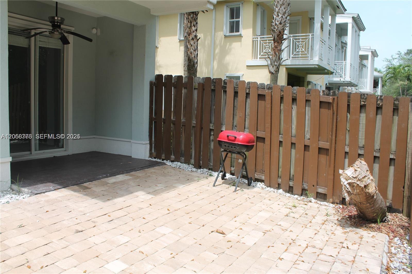 10770 Nw 74th Lane Property Photo 10