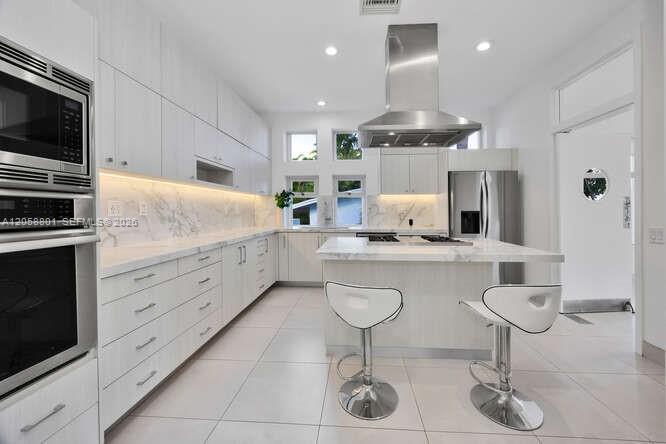621 N Mashta Drive Property Photo 10