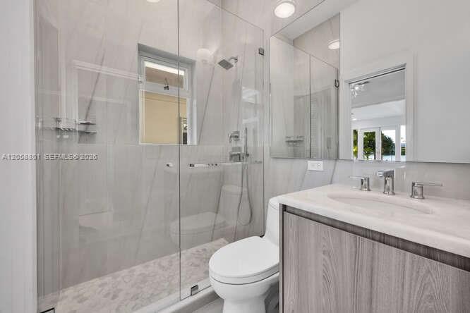 621 N Mashta Drive Property Photo 23