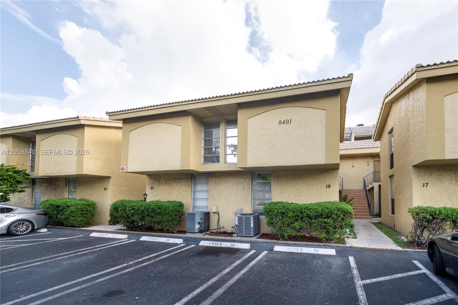 8401 W Sample Road 19 Property Photo 1