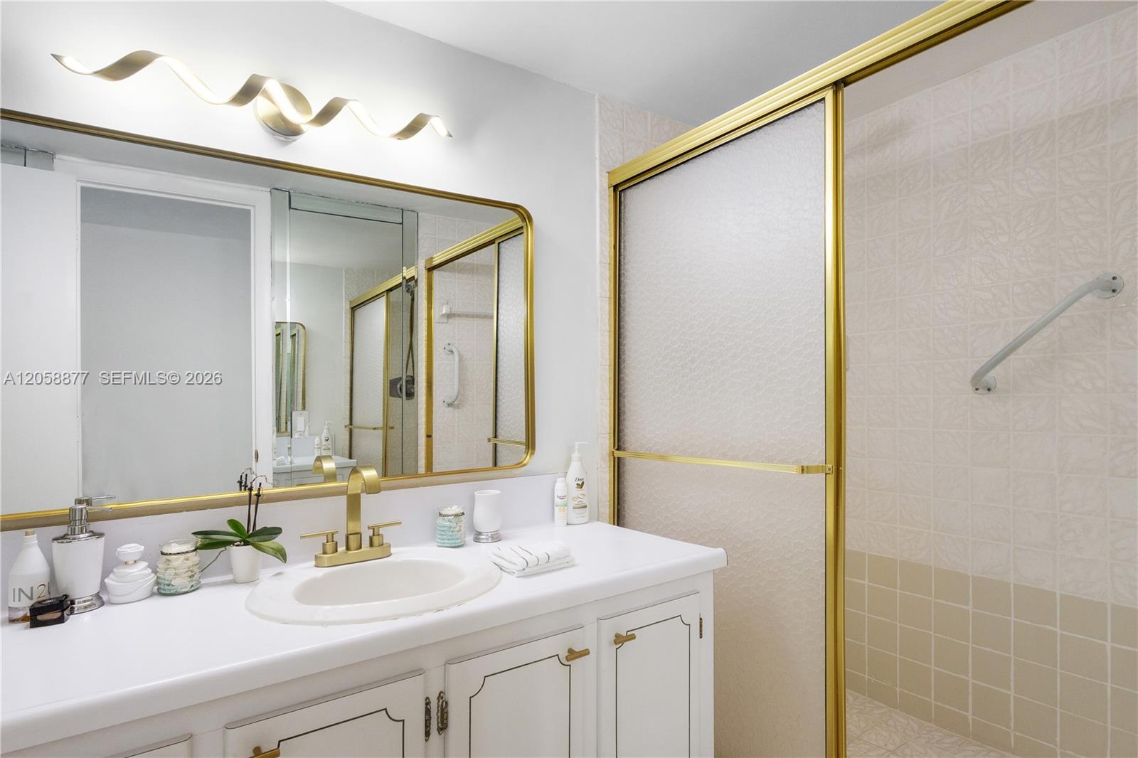 1849 S Ocean Drive 407 Property Photo 16