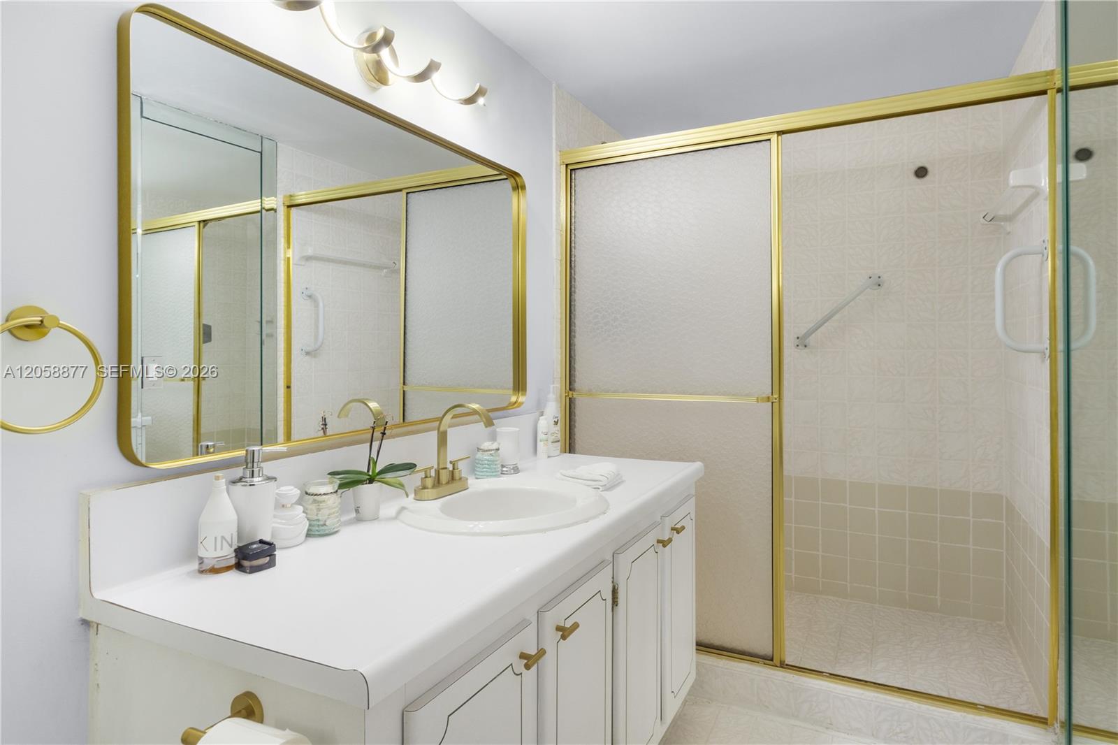 1849 S Ocean Drive 407 Property Photo 17