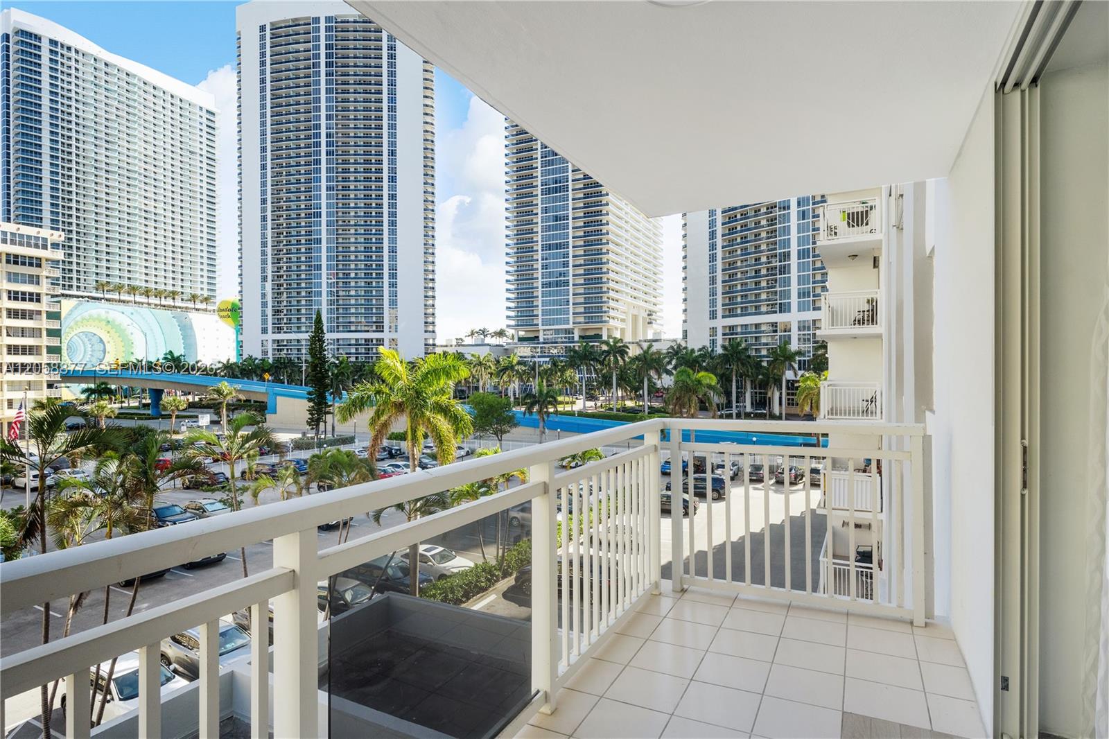 1849 S Ocean Drive 407 Property Photo 22
