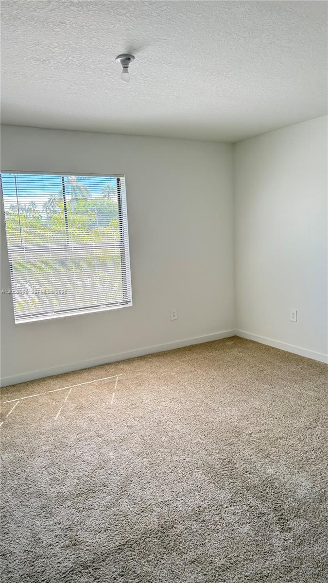 322 Ne 1st Drive Property Photo 7