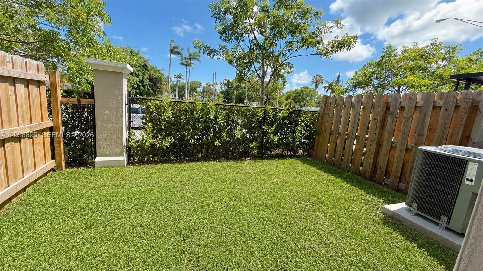 322 Ne 1st Drive Property Photo 11