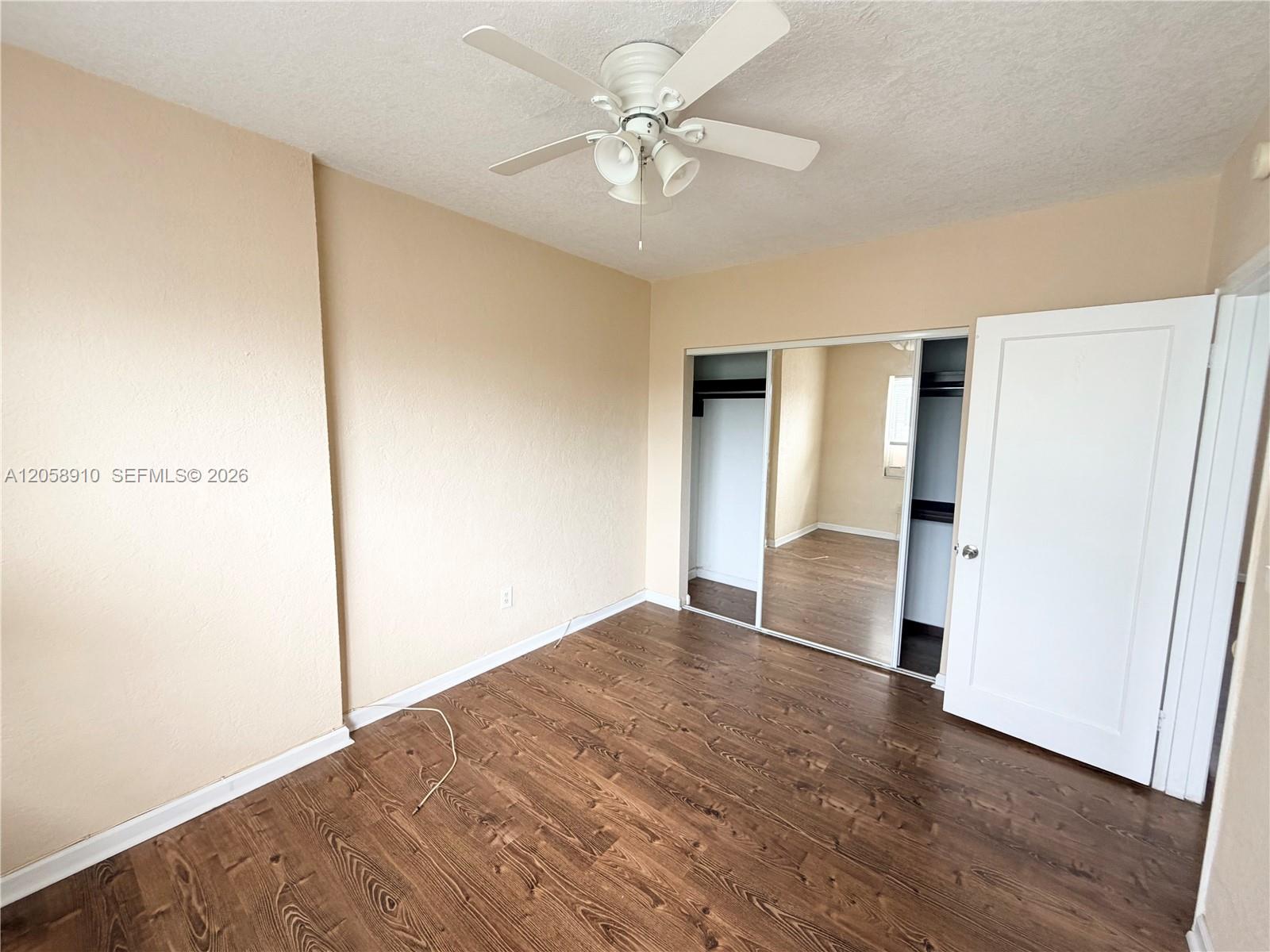 A12058910 Property Photo 6
