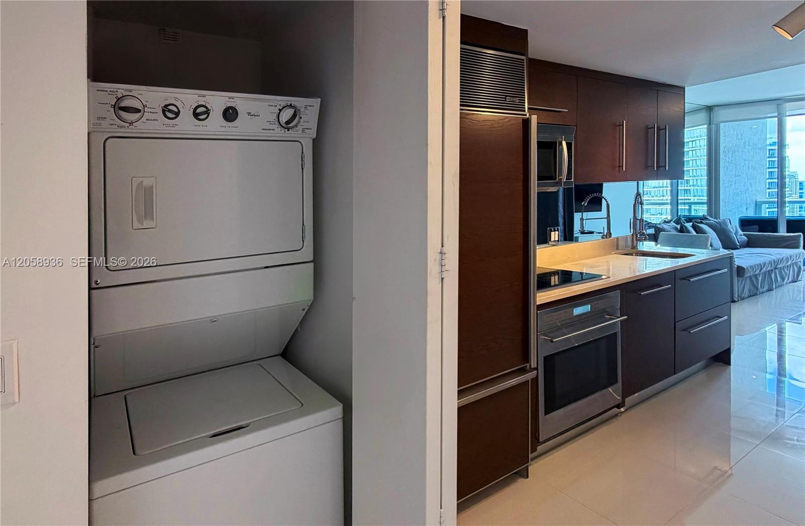 475 Brickell Avenue 5008 Property Photo 4