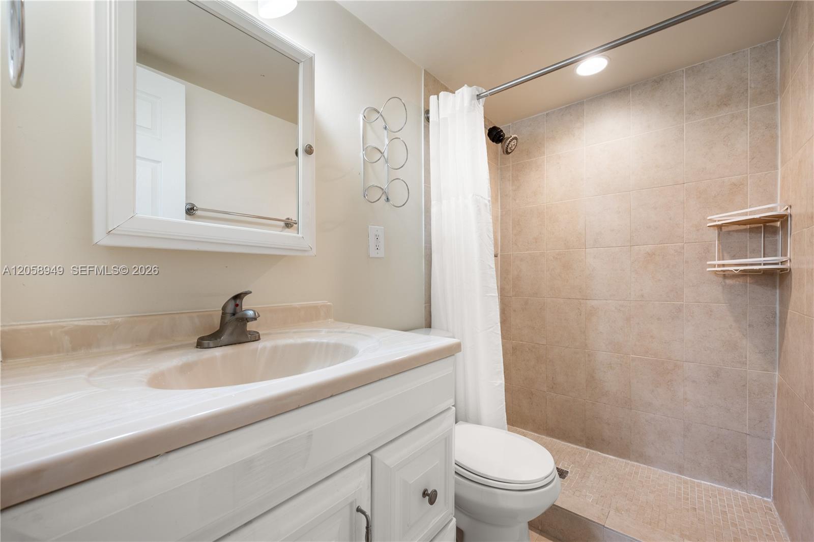 1720 N River Drive 107 Property Photo 12