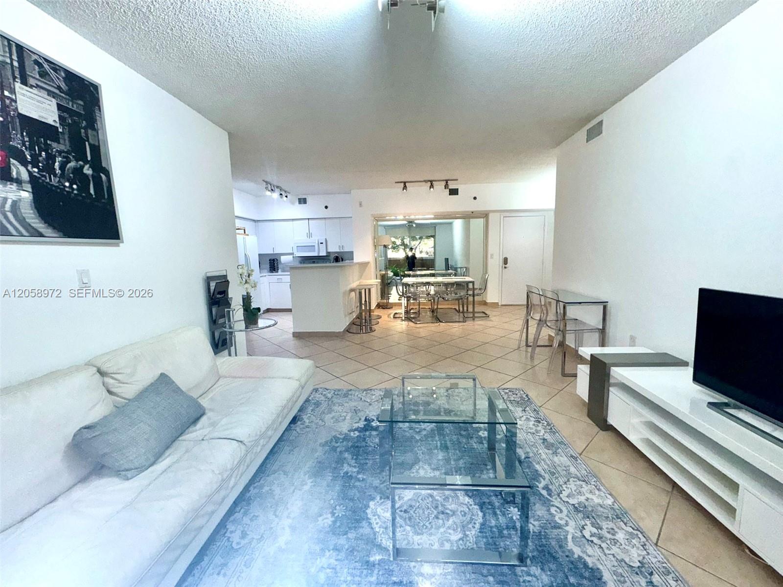 A12058972 Property Photo 4