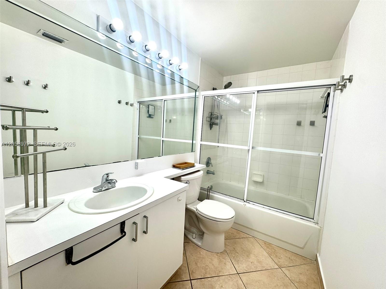 A12058972 Property Photo 8