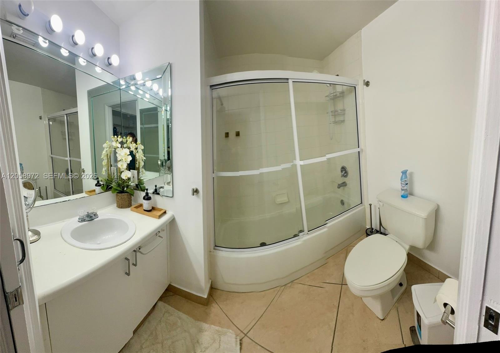 A12058972 Property Photo 11