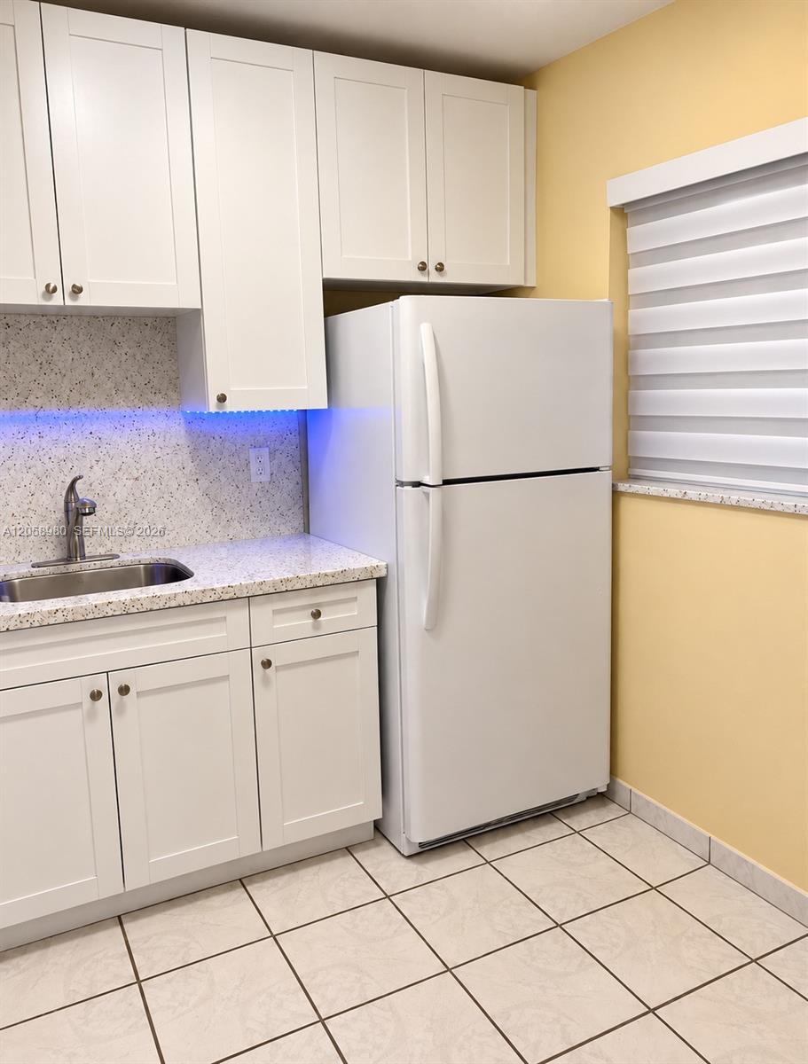 110 Royal Palm Road 208 Property Photo 7