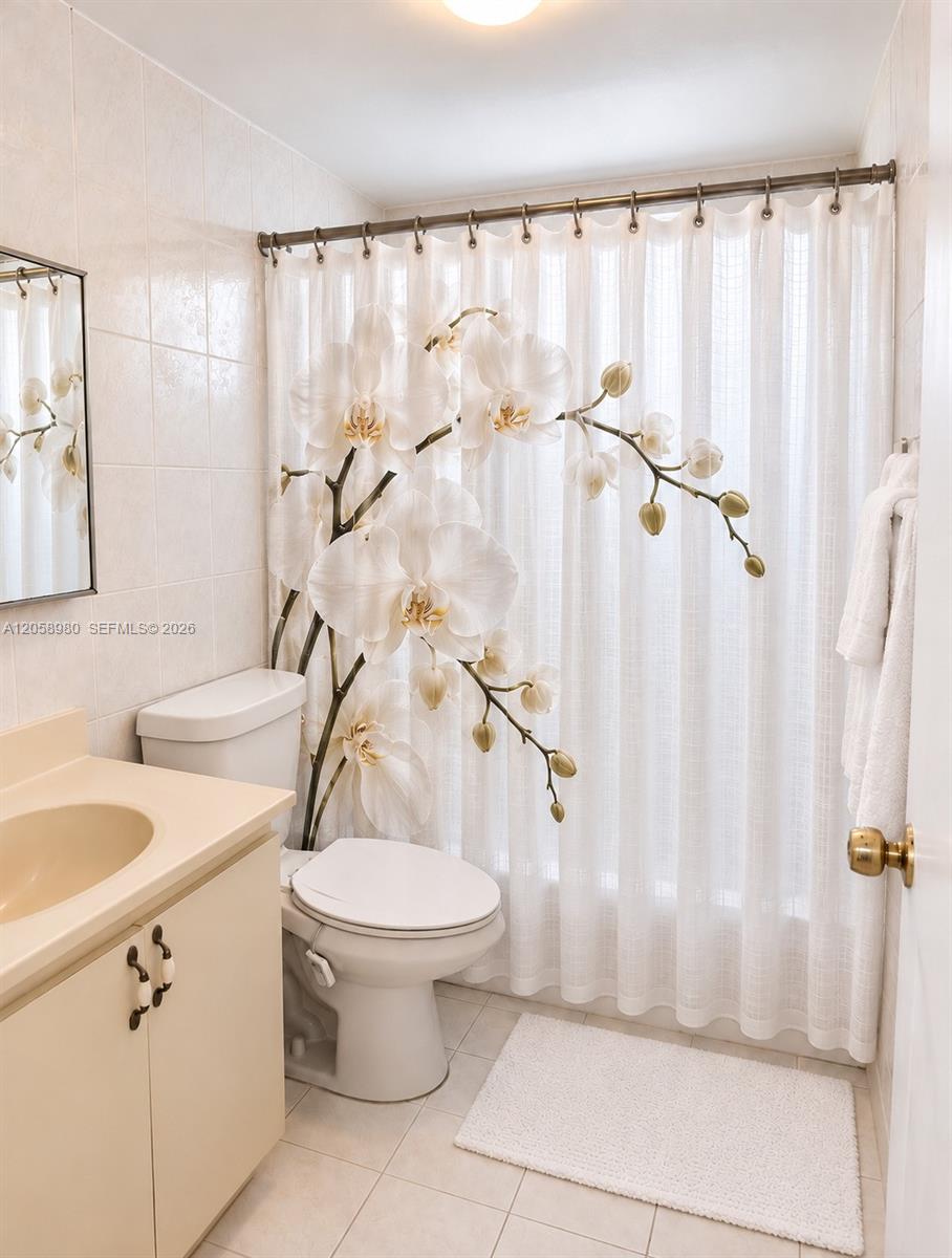 110 Royal Palm Road 208 Property Photo 10