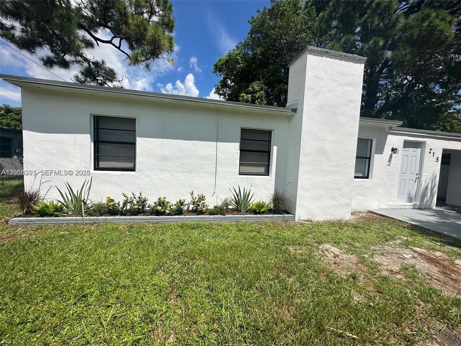 A12058991 Property Photo 3