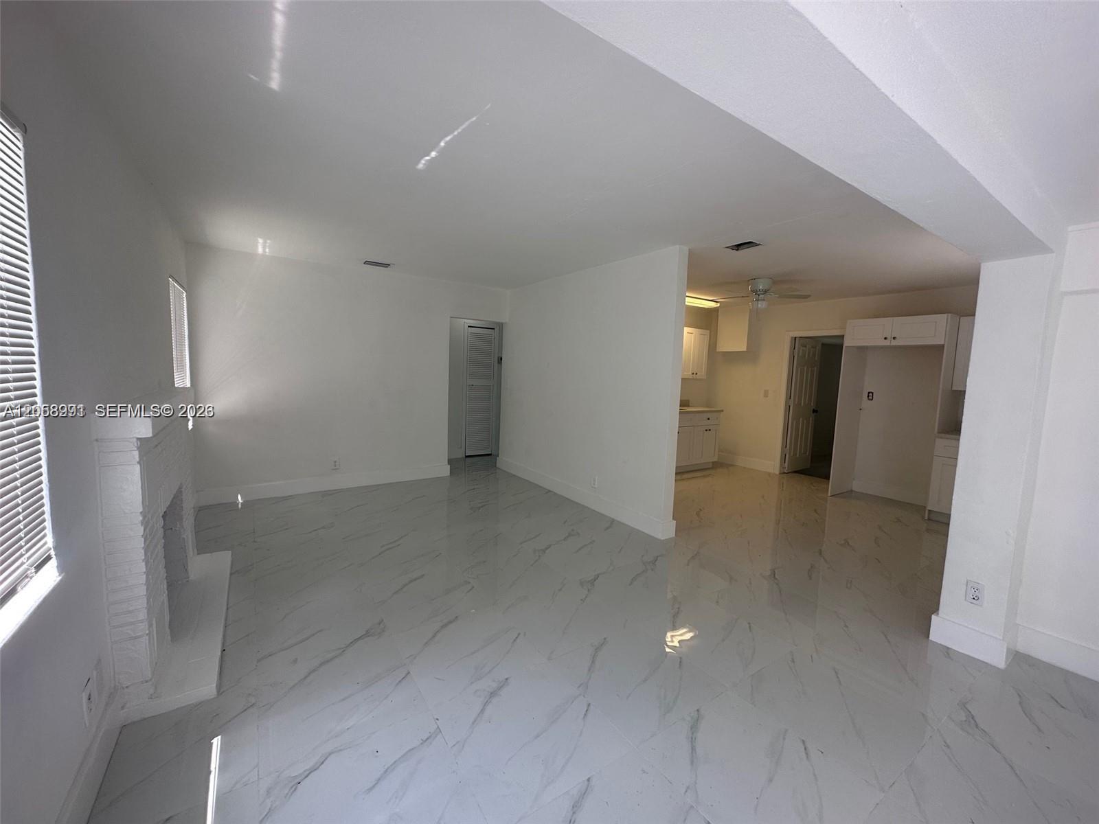 A12058991 Property Photo 5