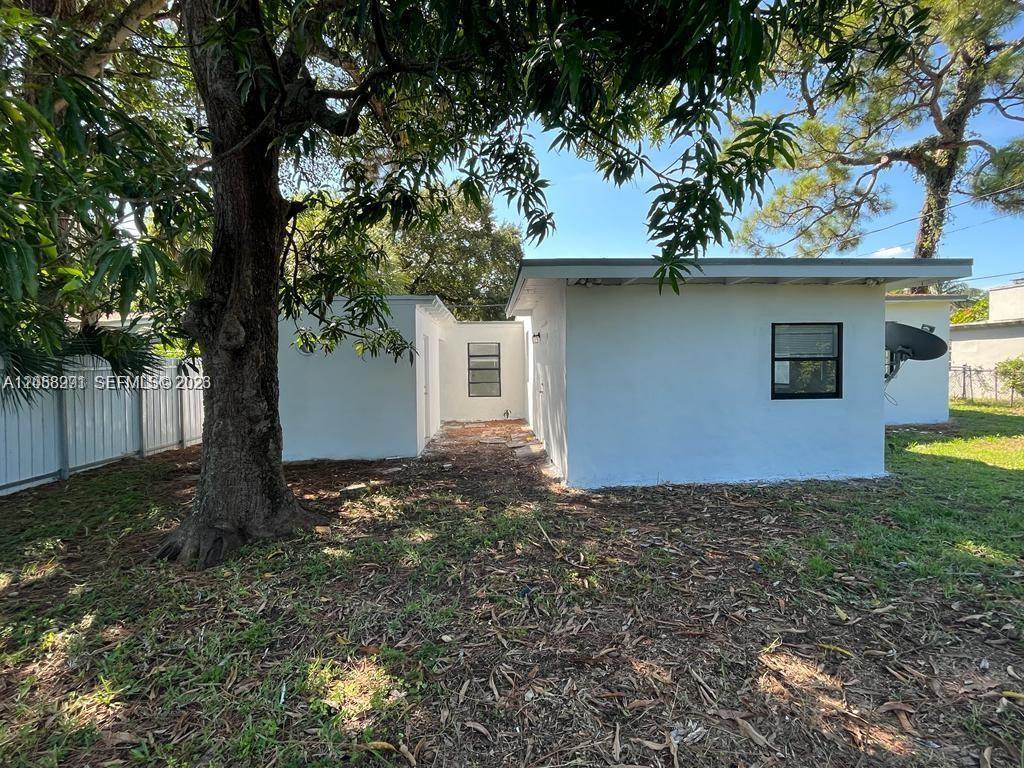 A12058991 Property Photo 15