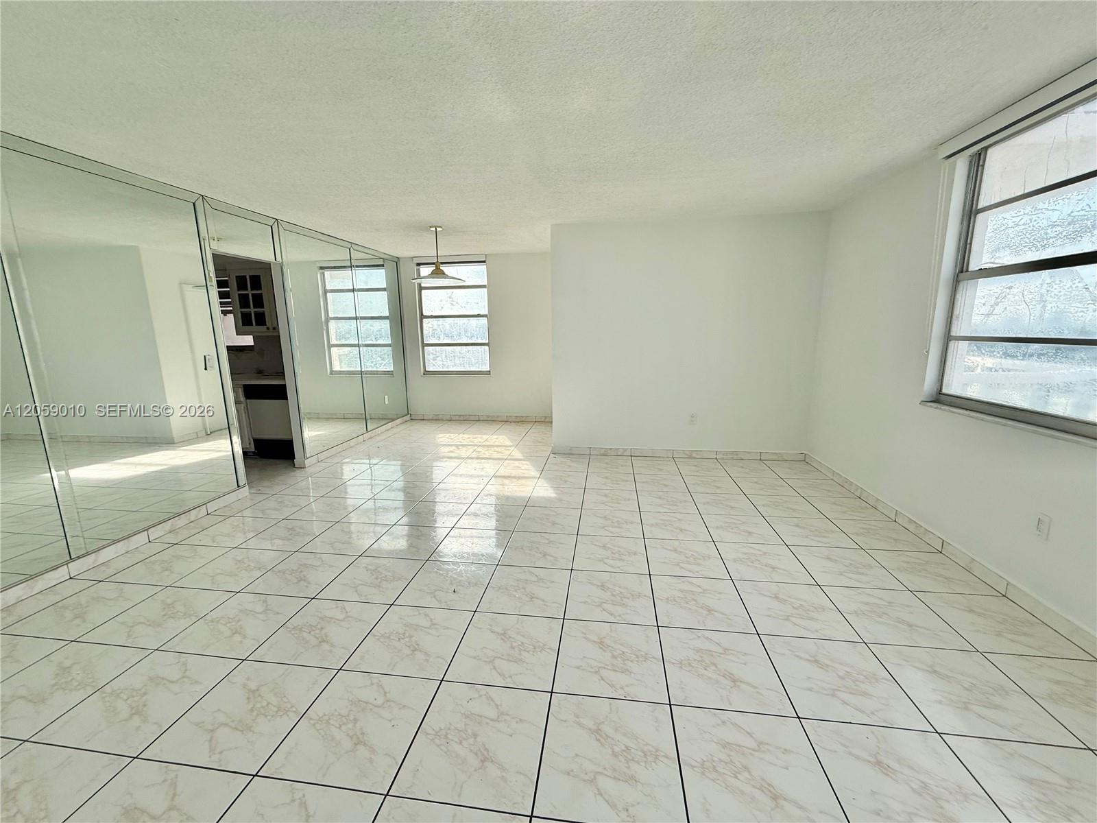 1351 Ne Miami Gardens Drive 1215e Property Photo 8