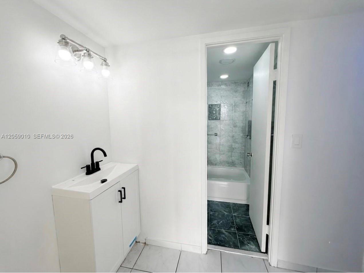1351 Ne Miami Gardens Drive 1215e Property Photo 19