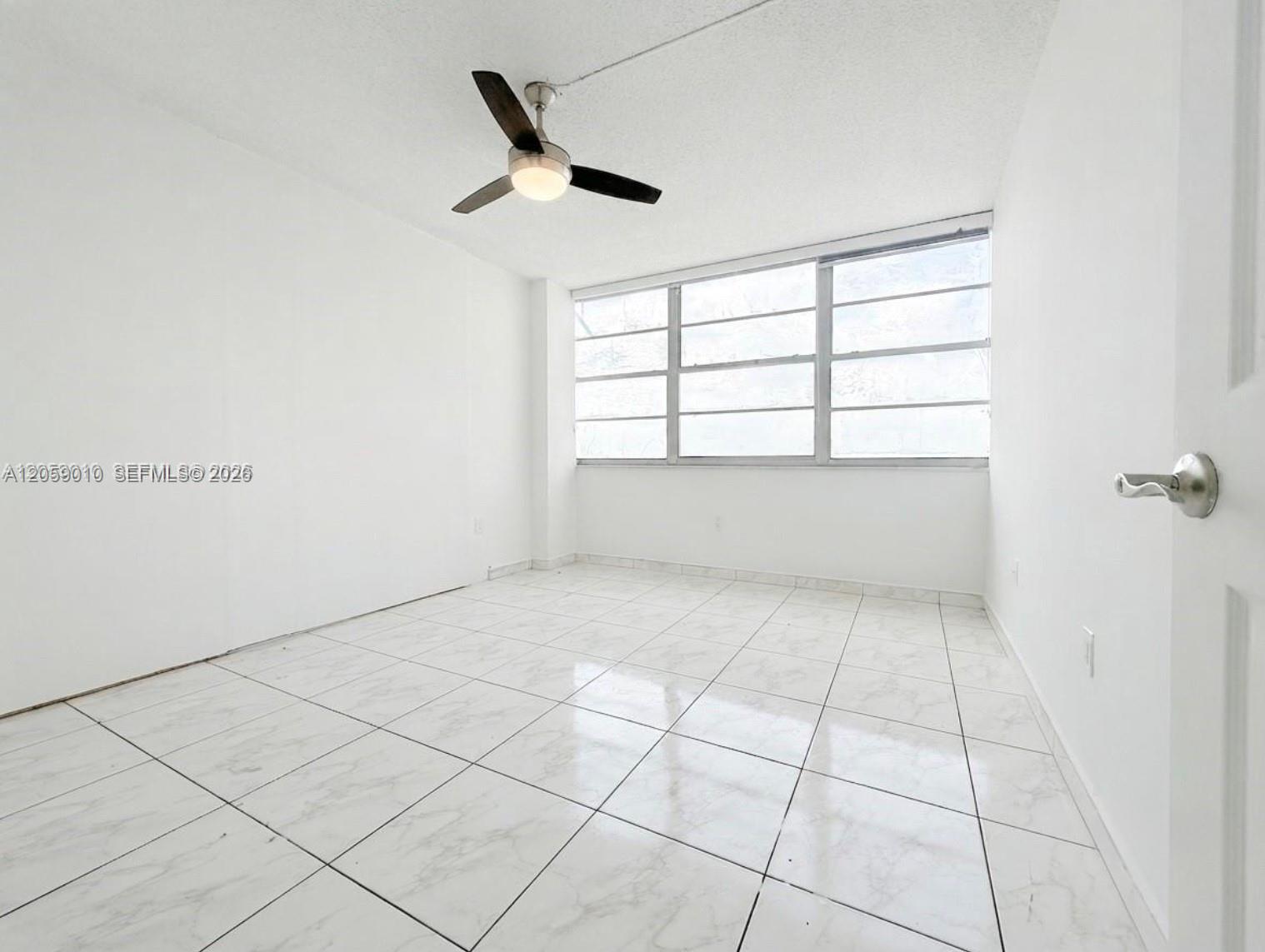 1351 Ne Miami Gardens Drive 1215e Property Photo 22