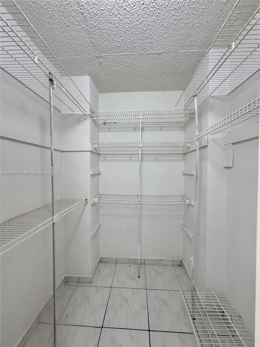 1351 Ne Miami Gardens Drive 1215e Property Photo 25