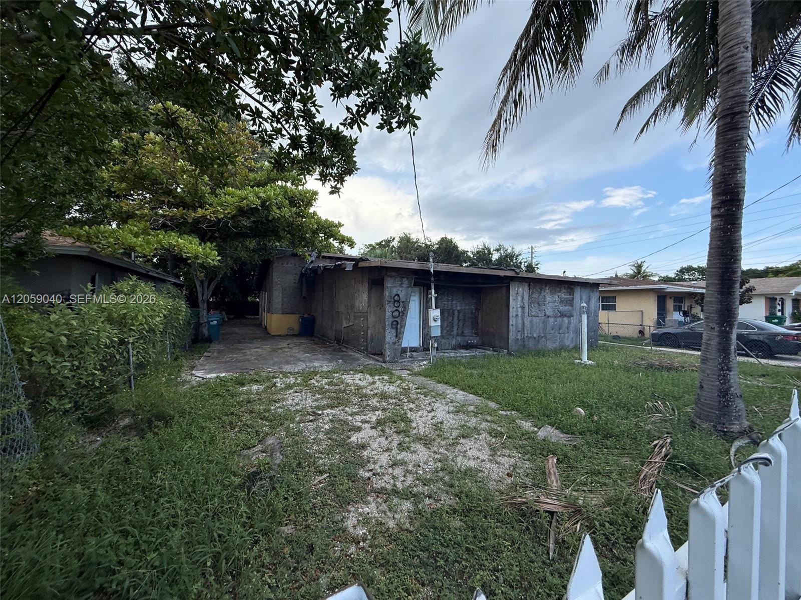 809 Nw 108th Street Property Photo 2
