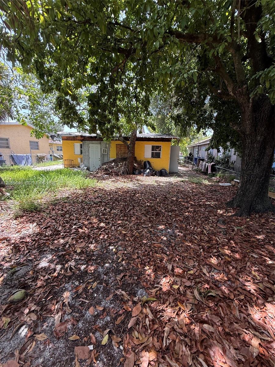 809 Nw 108th Street Property Photo 9
