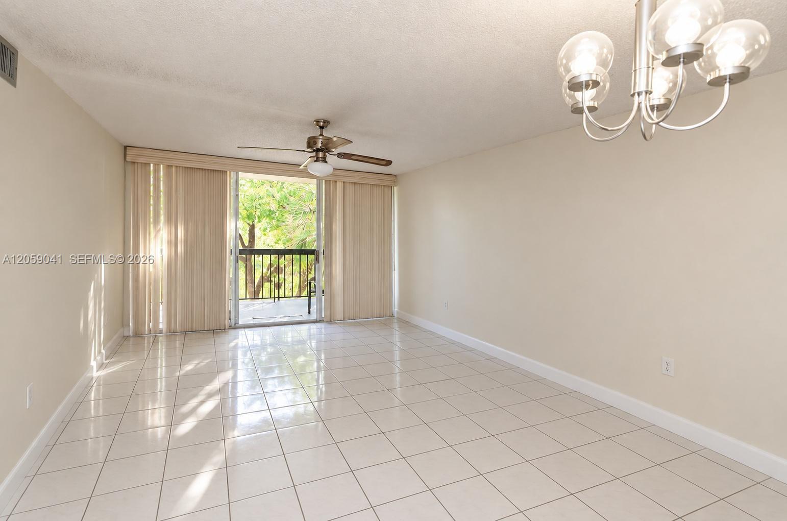 10425 Sw 112th Avenue 325 Property Photo 2