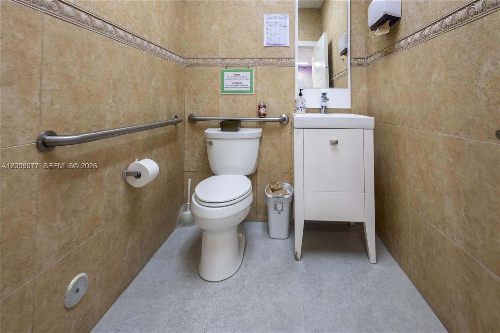 A12059077 Property Photo 33