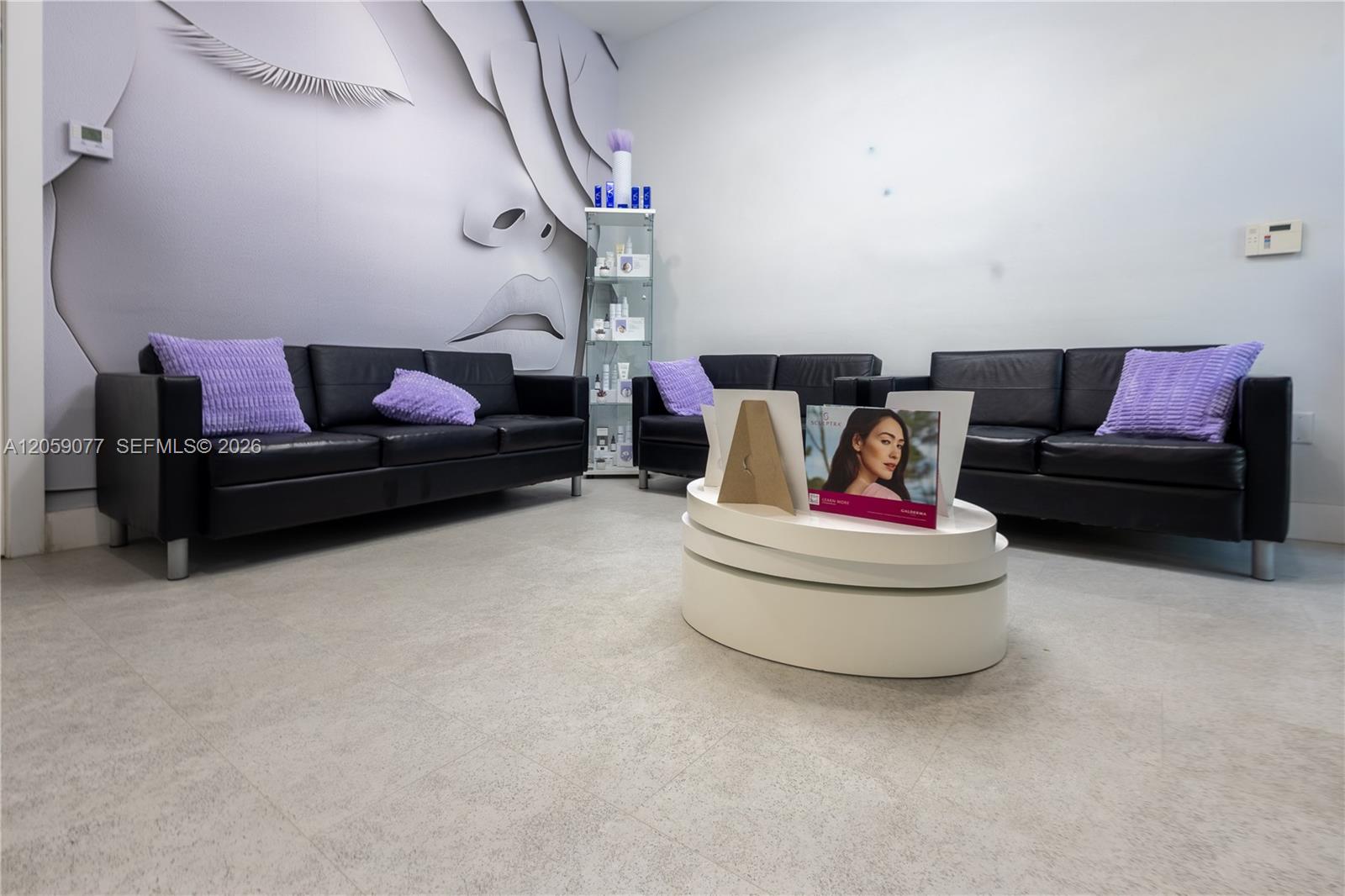 A12059077 Property Photo 38