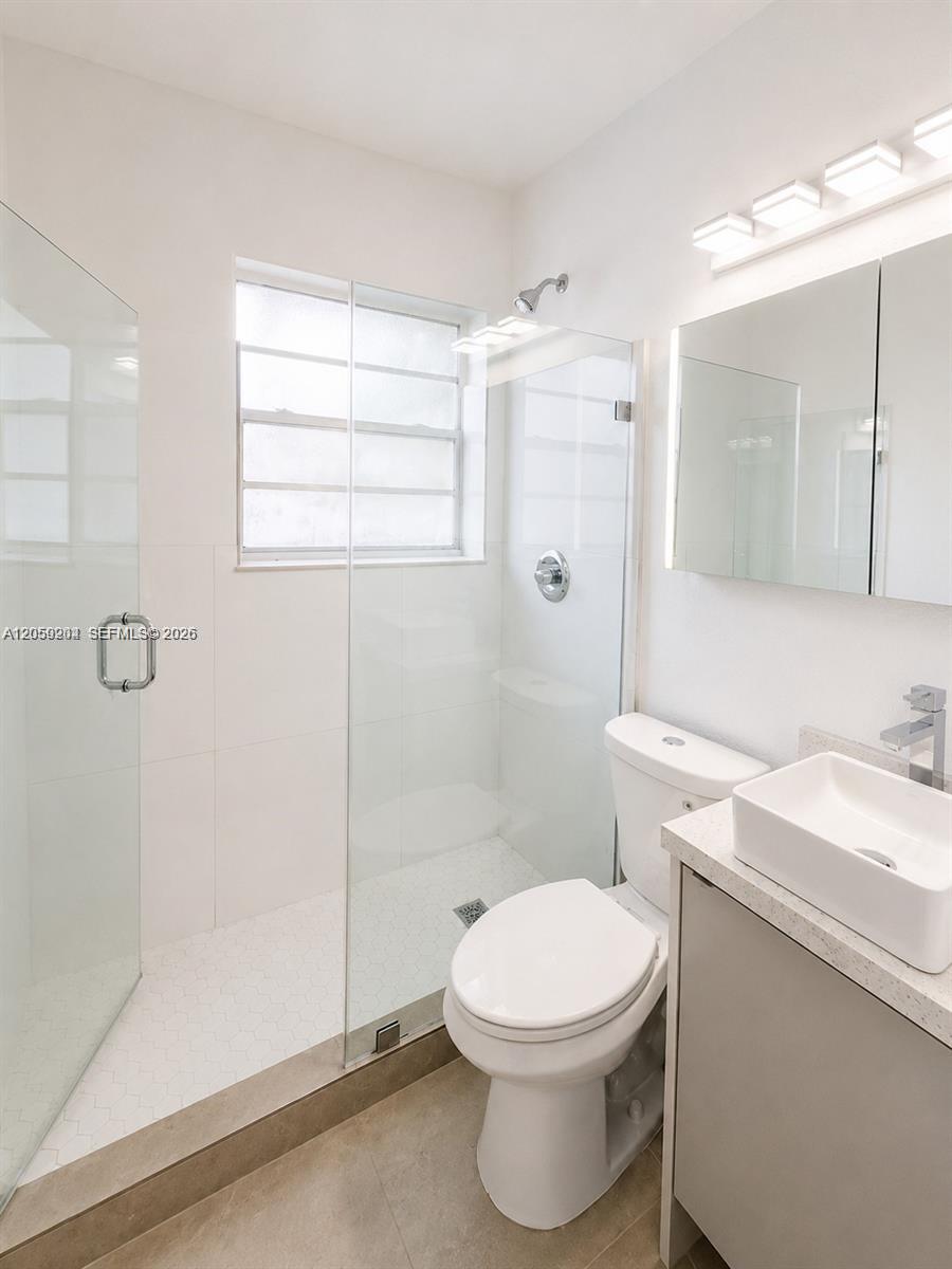 A12059204 Property Photo 11