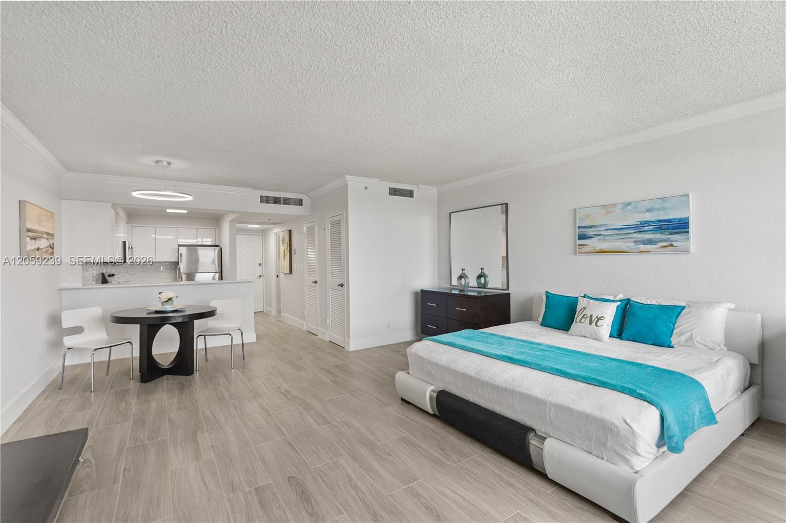 2501 S Ocean Drive 1527 Property Photo 2