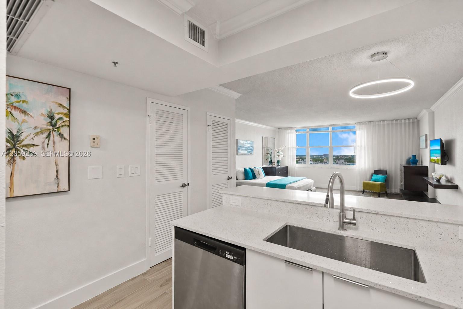 2501 S Ocean Drive 1527 Property Photo 15