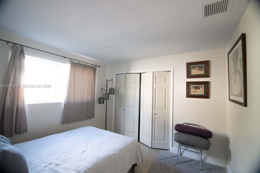 4116 Taft Street Property Photo 11