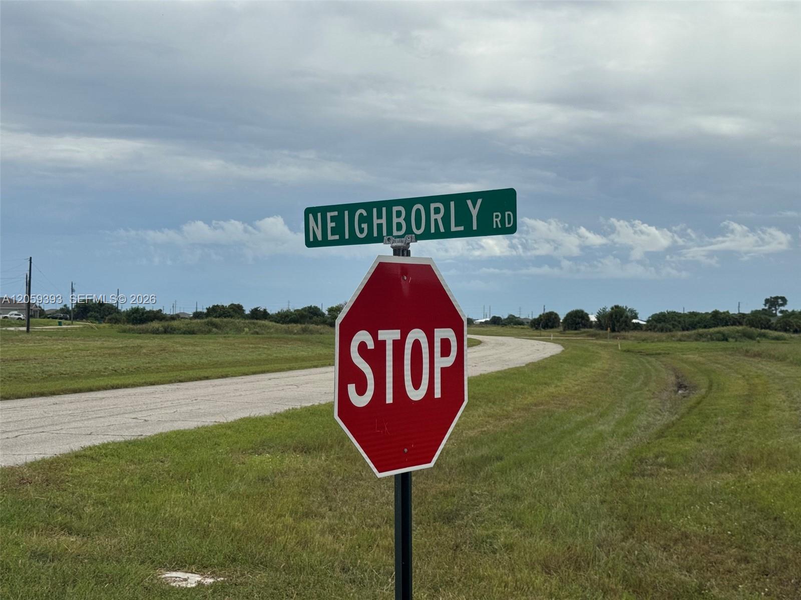 360 Neighborly Road Property Photo 4